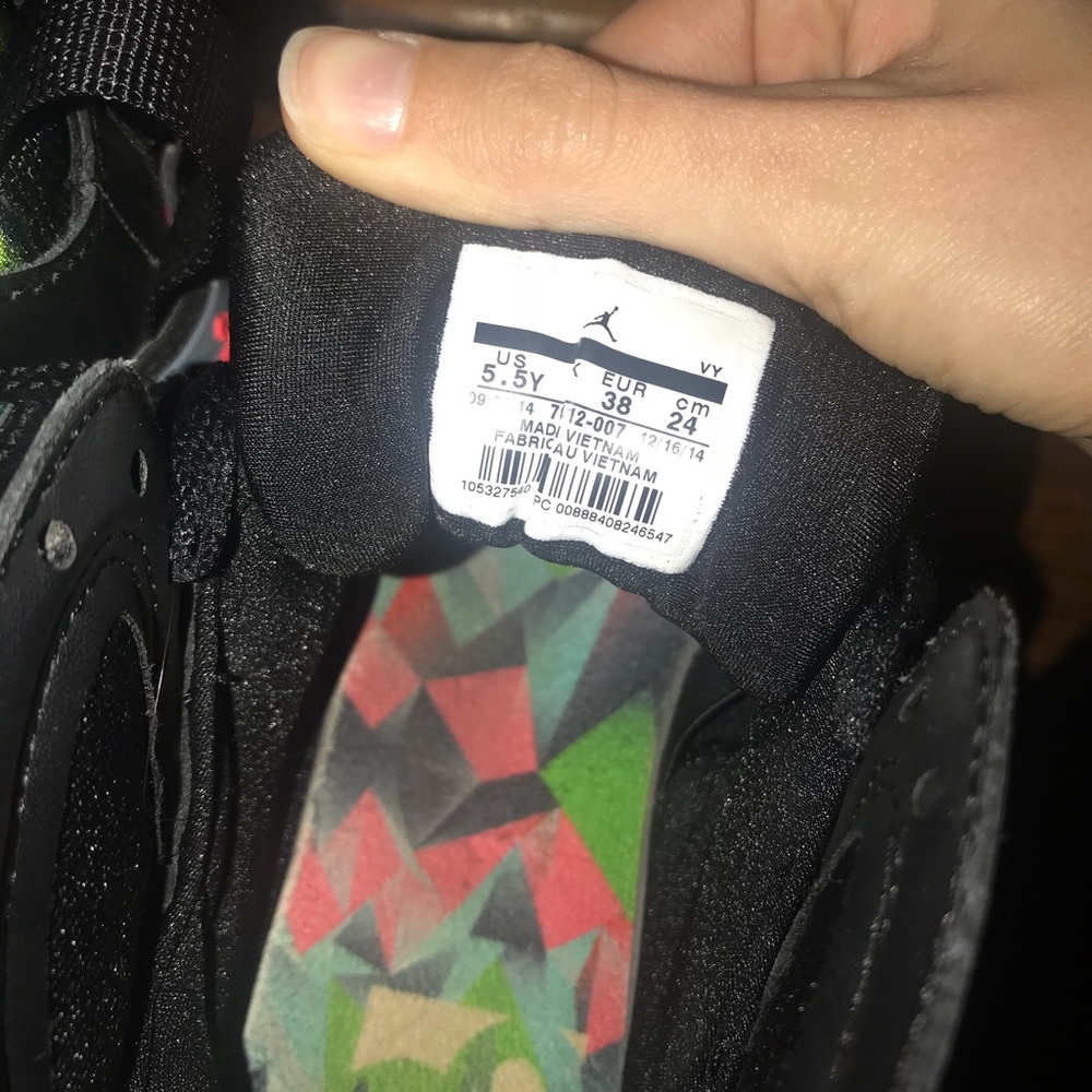 Retro 7s - Picture 3 of 4
